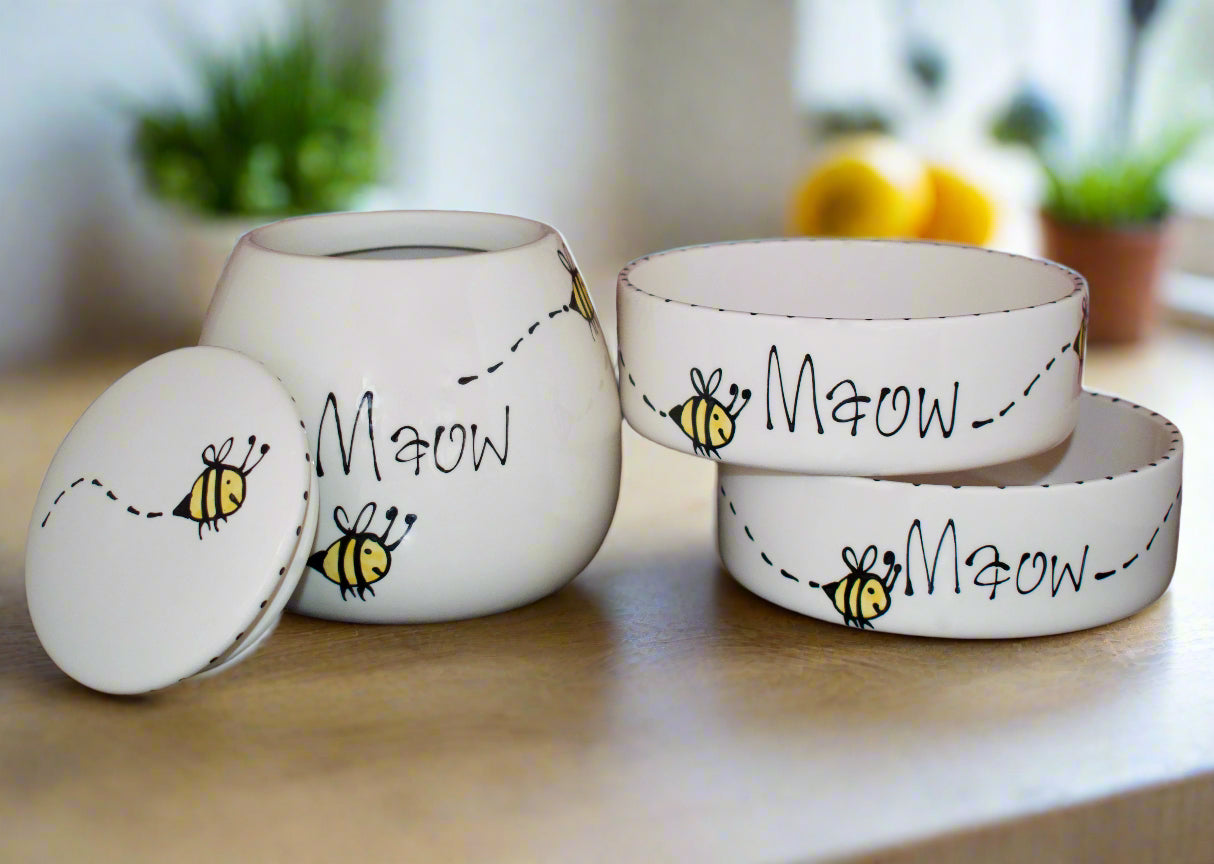 Personalised Straight sided Bee Design Treat jar set